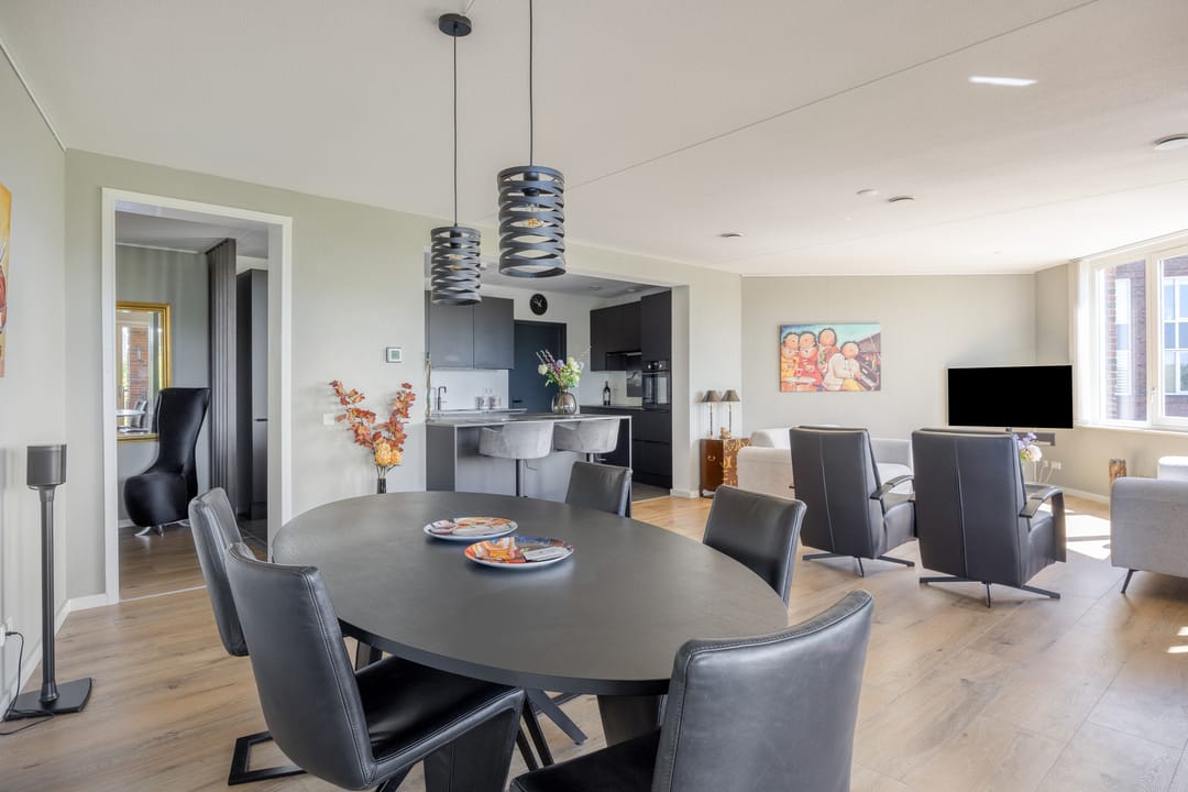 Luxurious Apartment with Panoramic Golf Course Views in Iconic Slot-Haverleij — 26