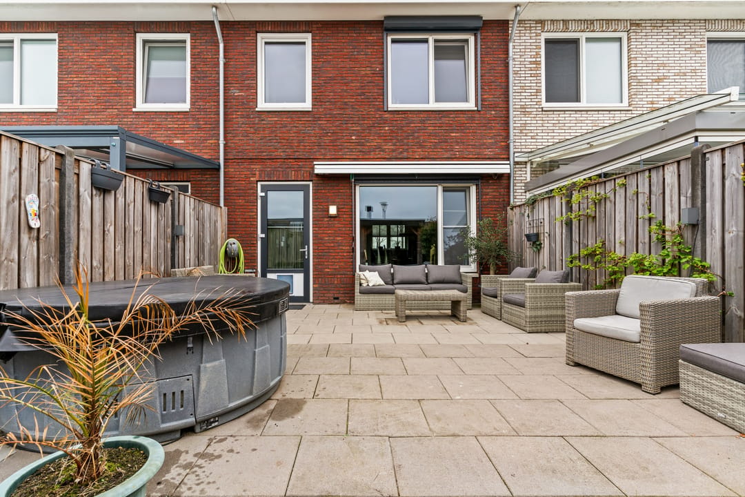 Energy-Neutral Family Home with Solar Panels and South-Facing Garden in Blauwe Zoom — 26