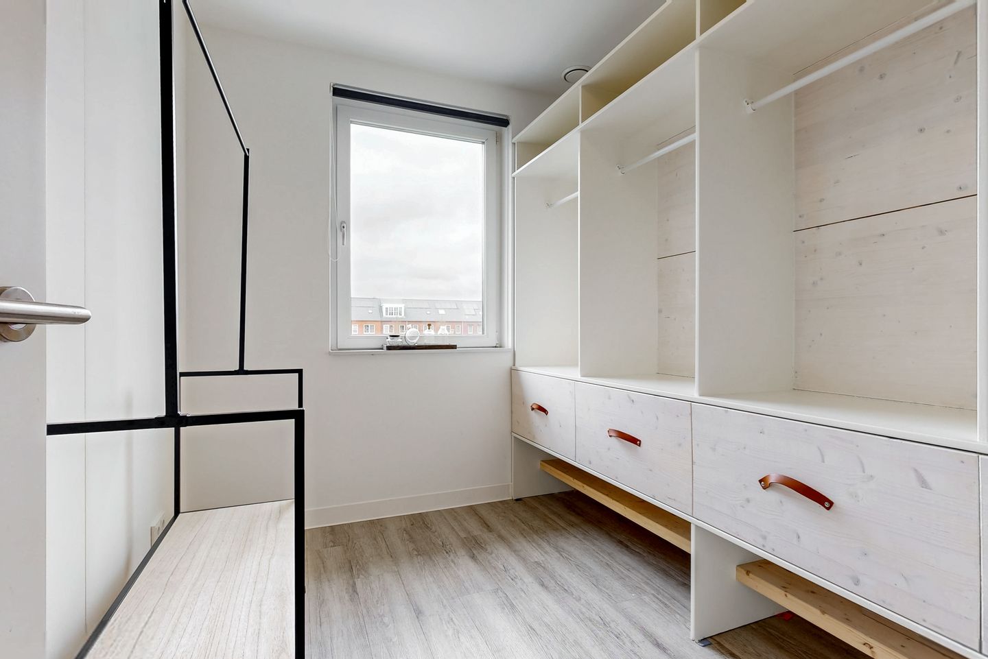 Energy-Neutral Family Home with Solar Panels and South-Facing Garden in Blauwe Zoom — 19