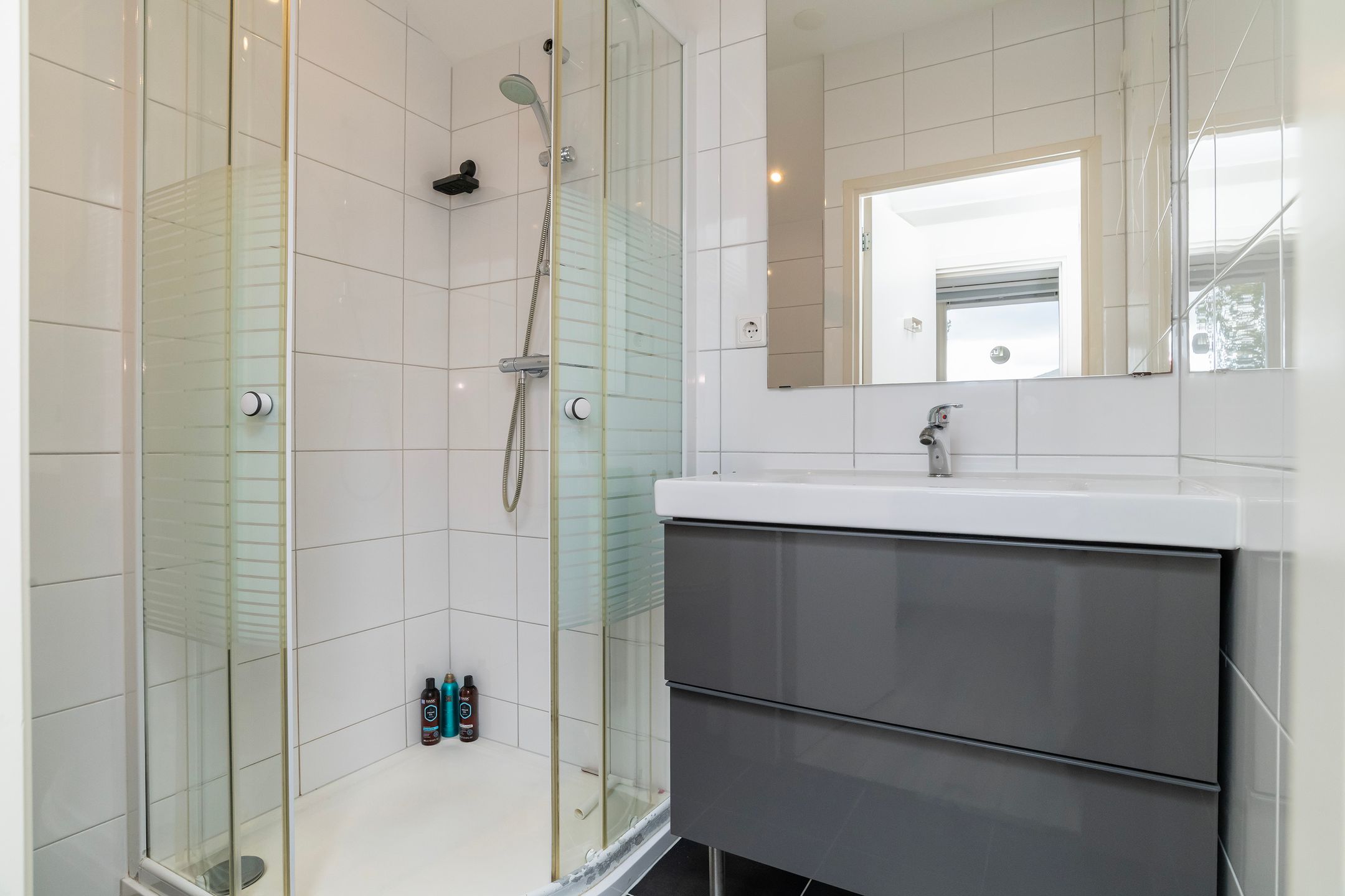 Charming Corner Home in Peaceful Kralingseveer — 27