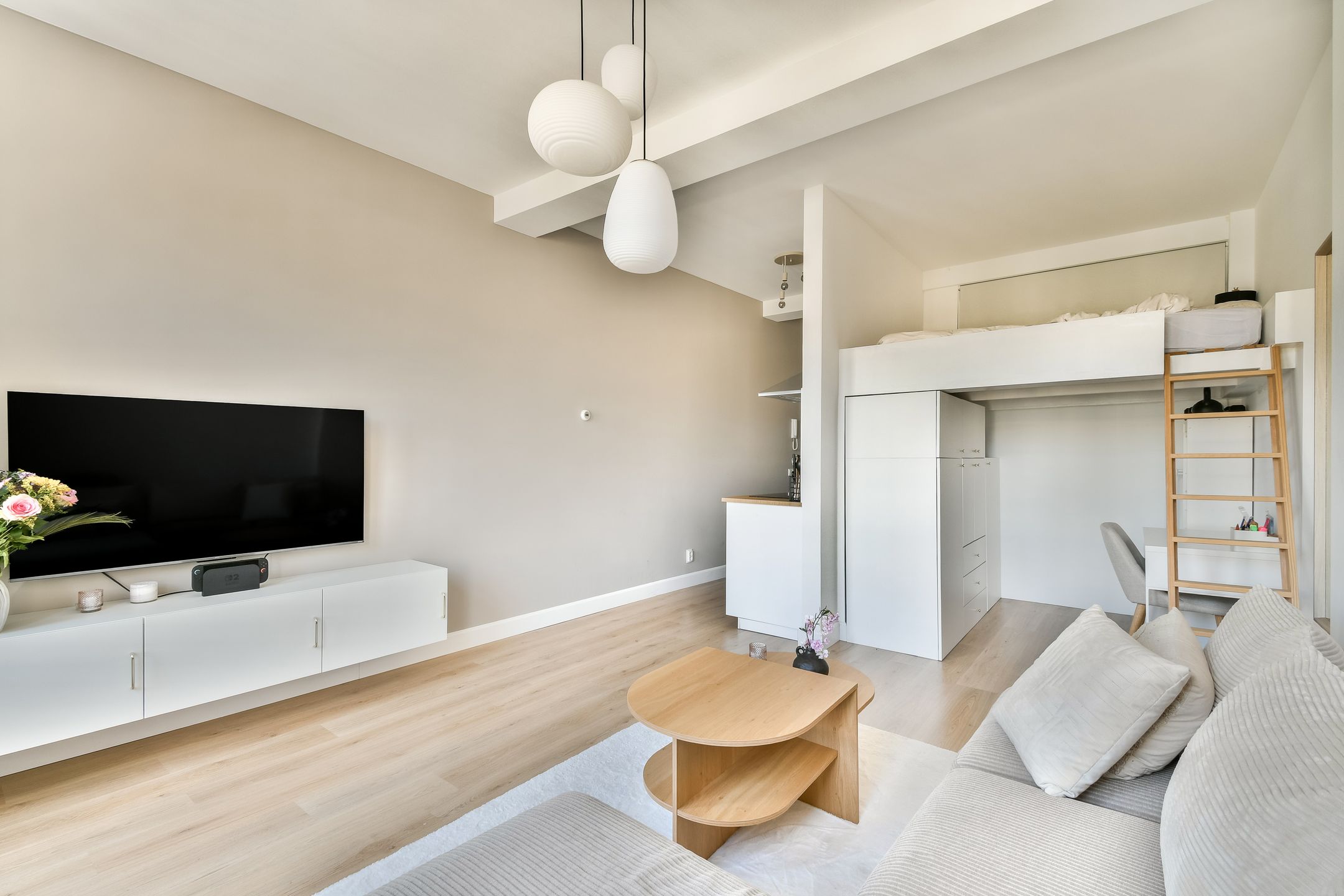 Cozy apartment with French balcony in historic Zaandam Oud West — 12