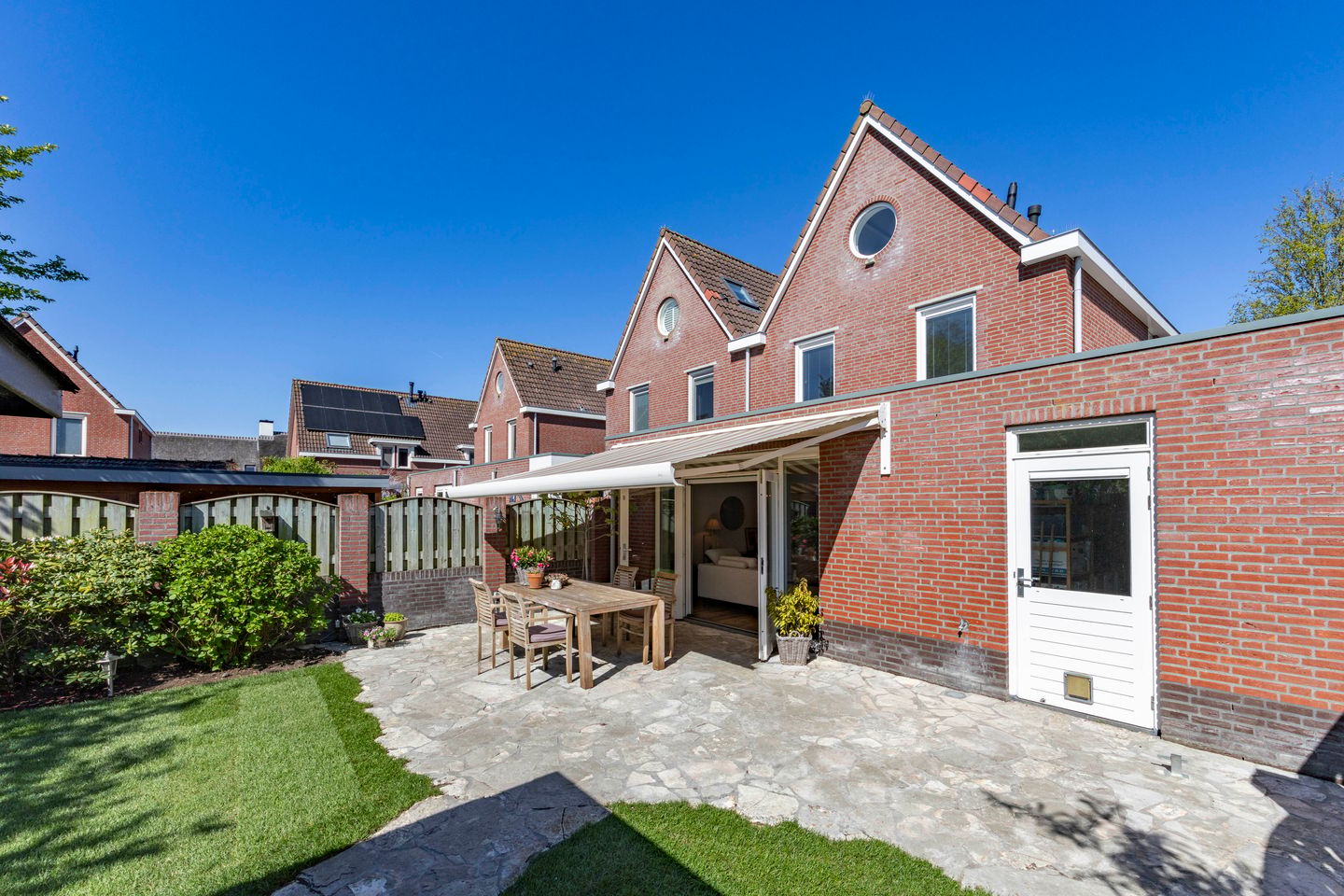 Energy-Efficient Family Home with South-Facing Garden and Four Bedrooms in Esbeek — 34