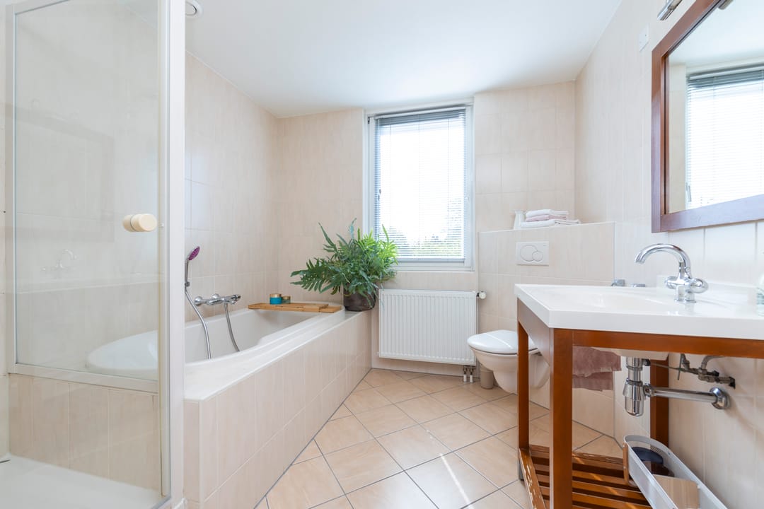 Energy-Efficient Family Home with South-Facing Garden and Four Bedrooms in Esbeek — 22