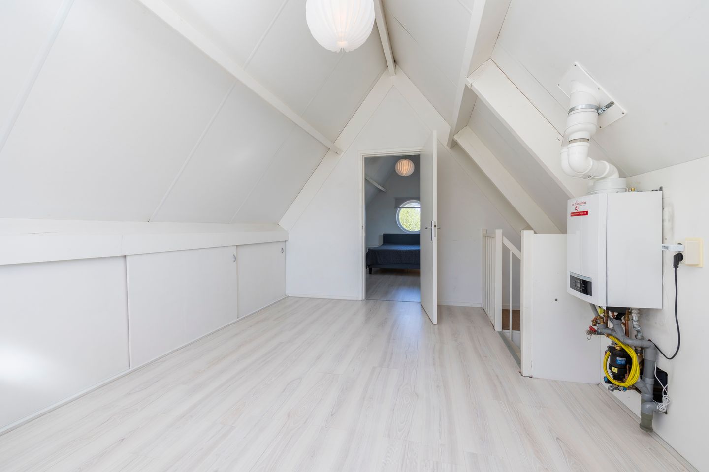 Energy-Efficient Family Home with South-Facing Garden and Four Bedrooms in Esbeek — 25