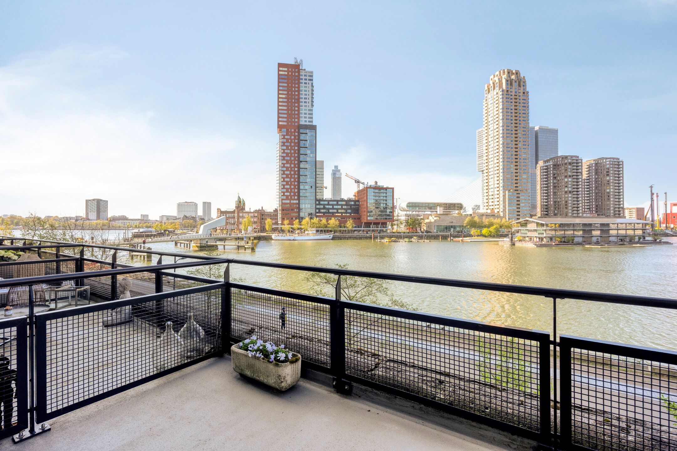 Unique Four-Level Loft with Panoramic River Views — 33