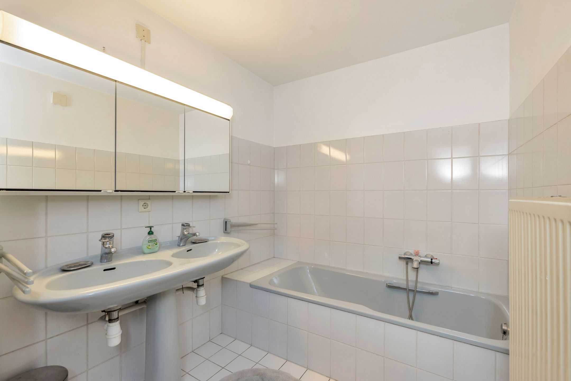 Photo 27 of Ir E J J Kuindersstraat 9-F3