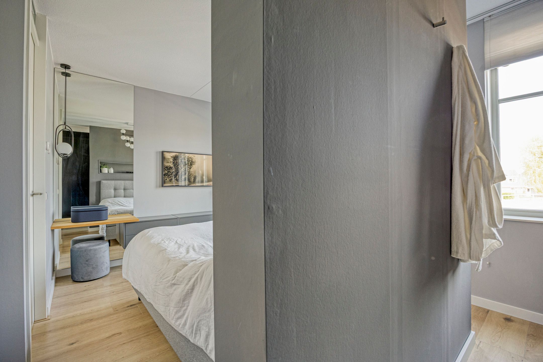 Spacious Waterfront Townhouse with Private Mooring in Leimuiden — 42