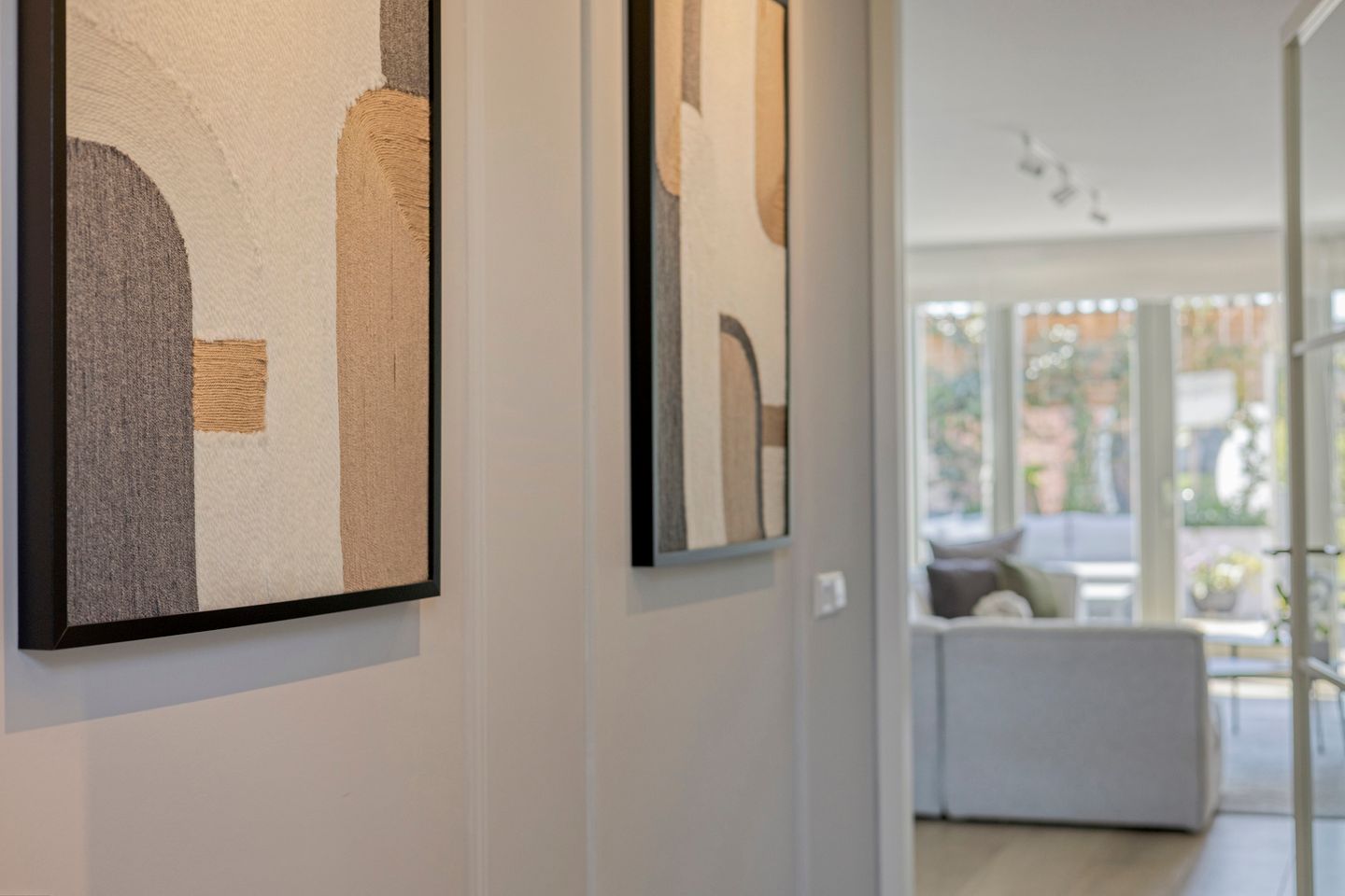 Spacious Waterfront Townhouse with Private Mooring in Leimuiden — 25