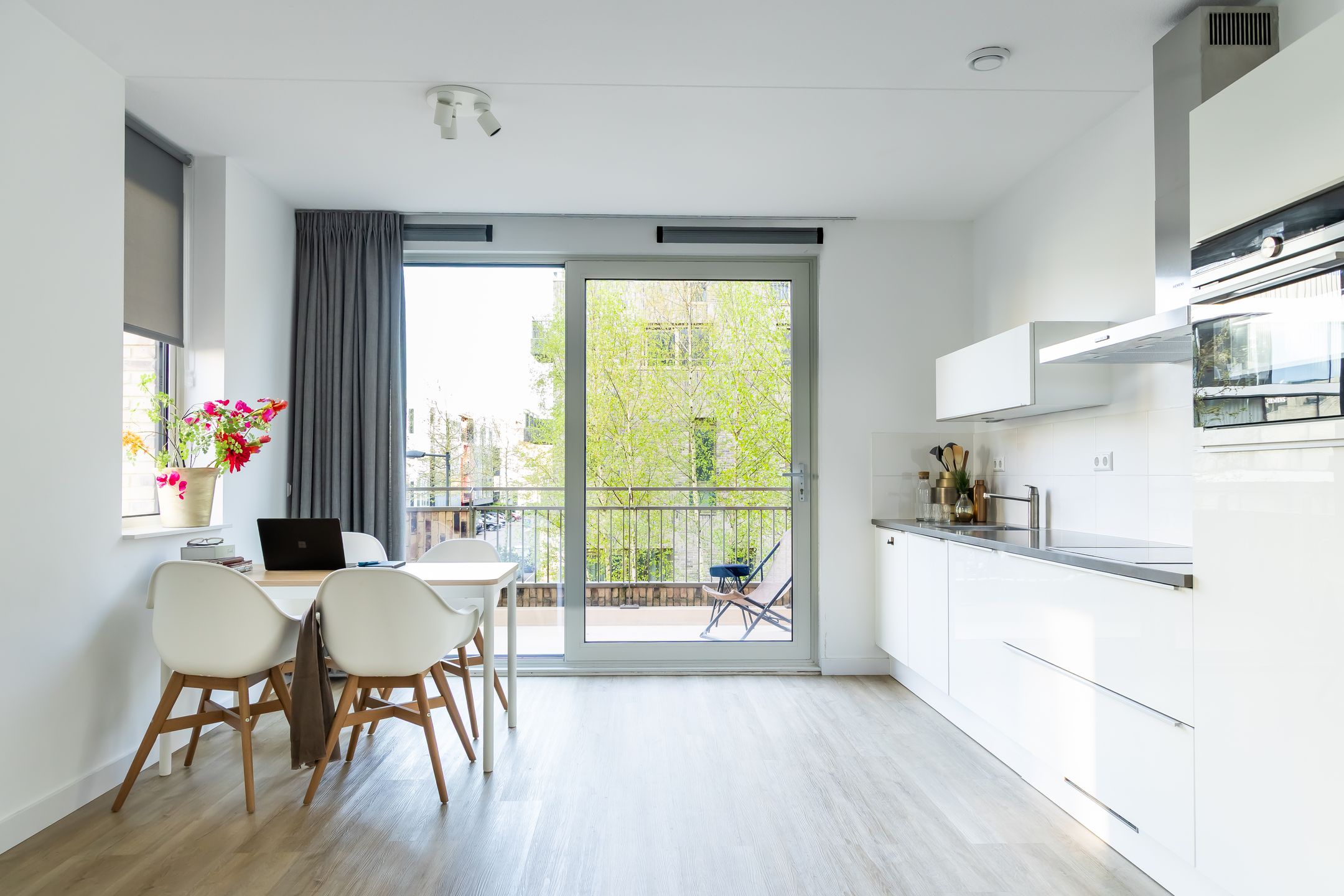 Photo 12 of Faas Wilkesstraat 223