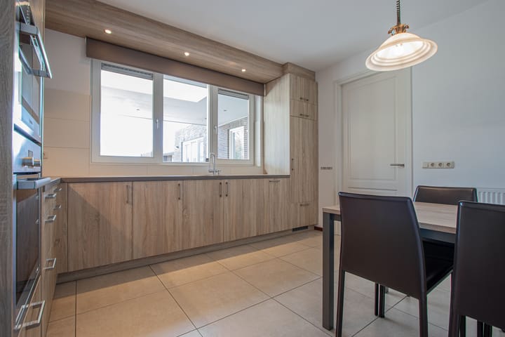 Photo 5 of Roosveldsingel 43