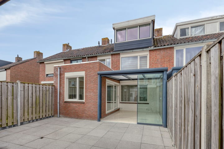 Photo 5 of Hertshoornstraat 13