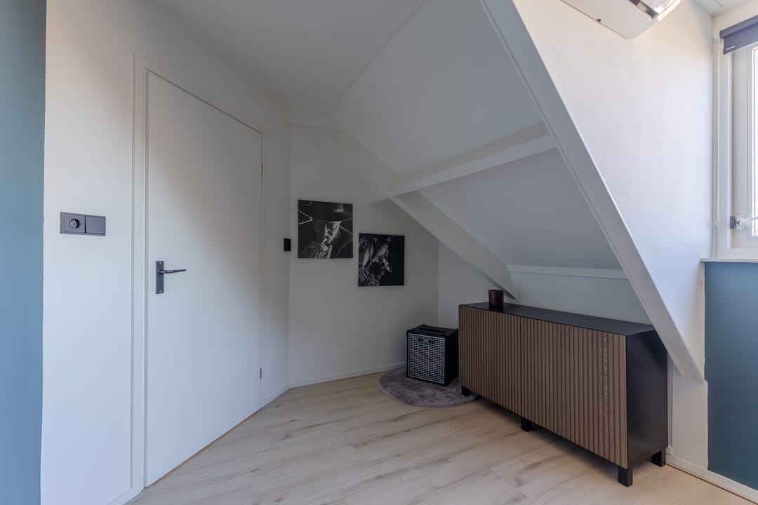 Spacious and Sustainable Semi-Detached Home with Garden Room in Surhuisterveen — 31