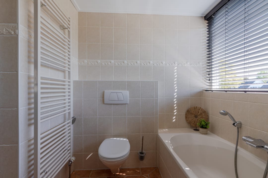 Spacious and Sustainable Semi-Detached Home with Garden Room in Surhuisterveen — 26