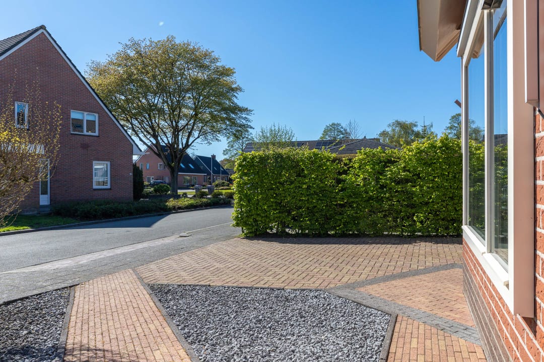 Spacious and Sustainable Semi-Detached Home with Garden Room in Surhuisterveen — 52