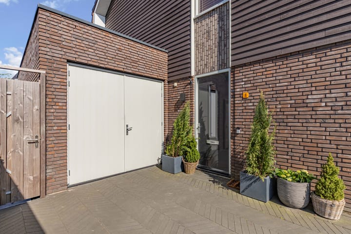 Photo 4 of Jufferlaan 8
