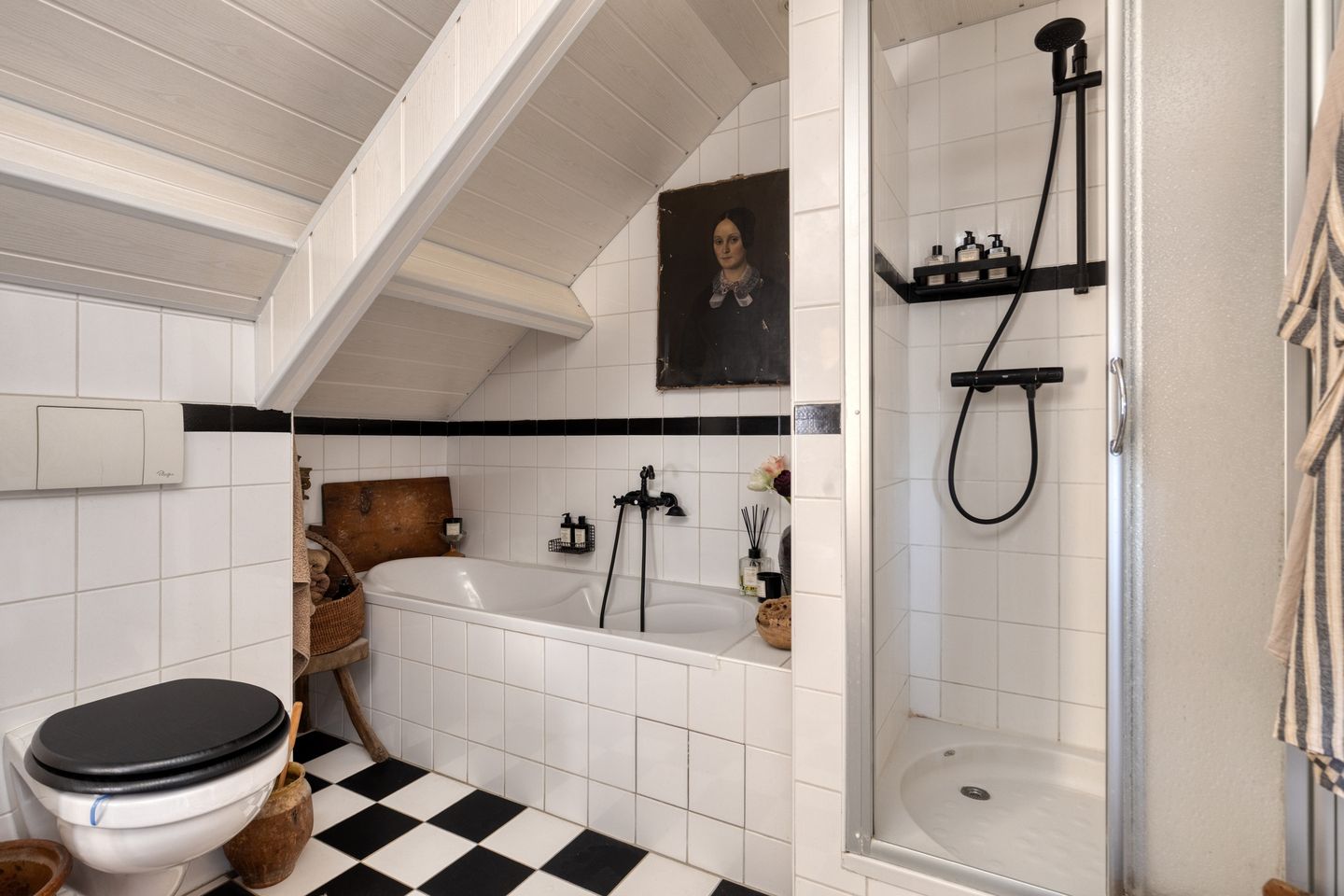 Characterful detached home with spacious garden in peaceful Zeeland setting — 35
