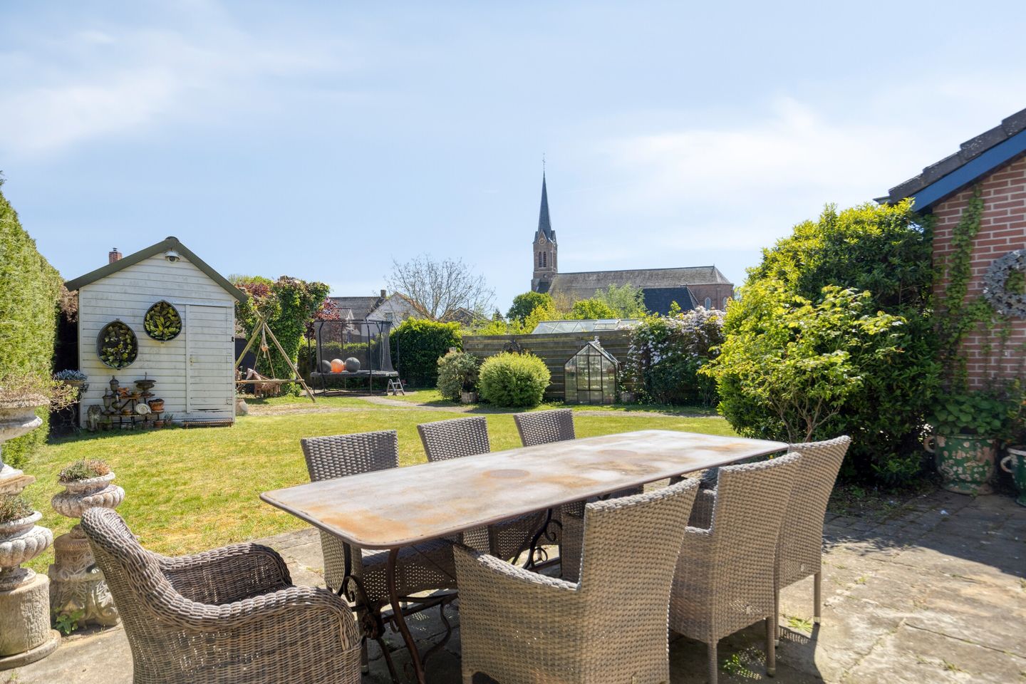 Characterful detached home with spacious garden in peaceful Zeeland setting — 40