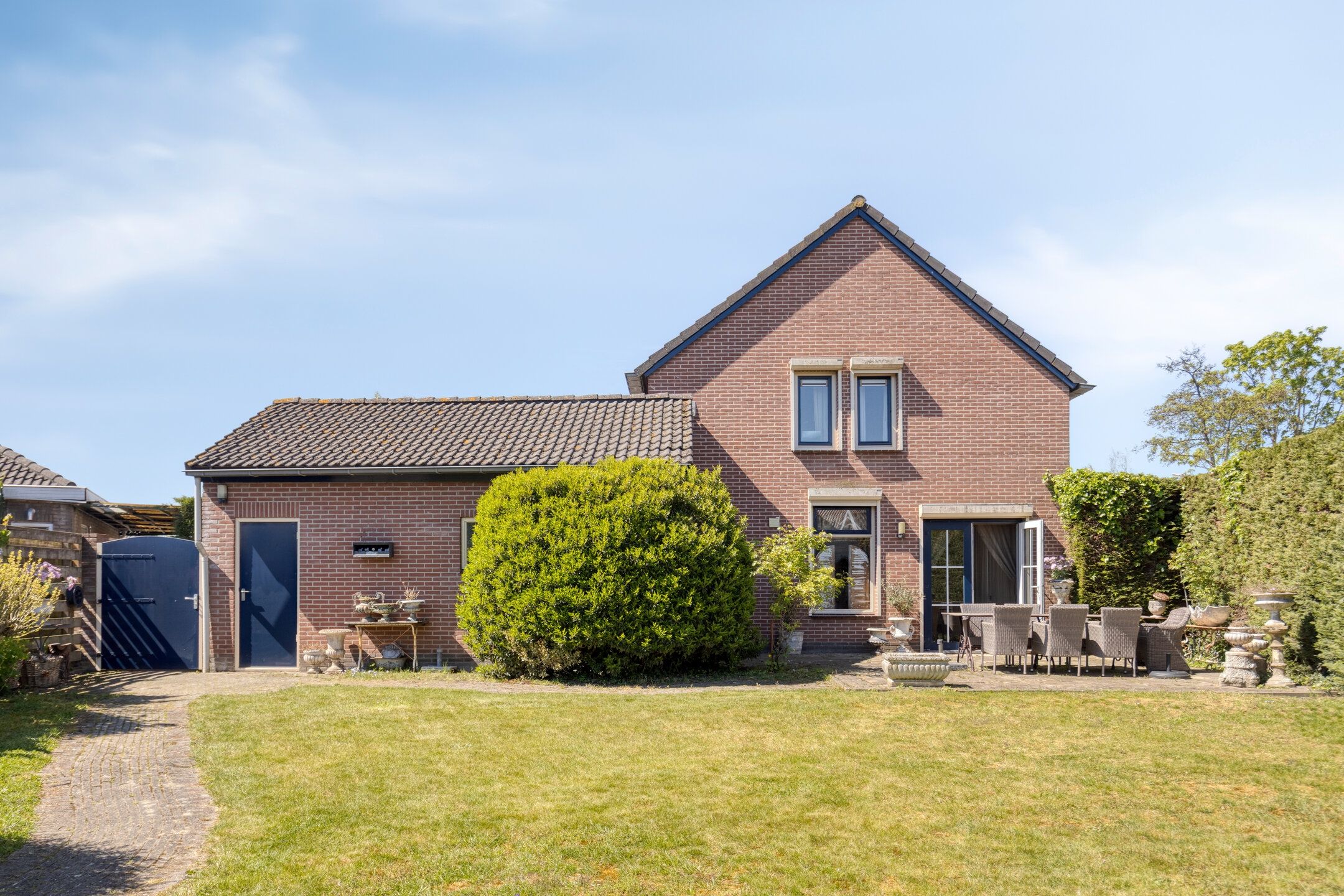 Characterful detached home with spacious garden in peaceful Zeeland setting — 45