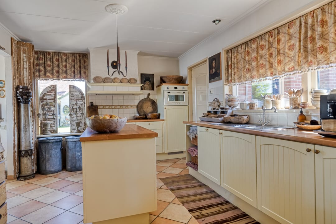 Characterful detached home with spacious garden in peaceful Zeeland setting — 16