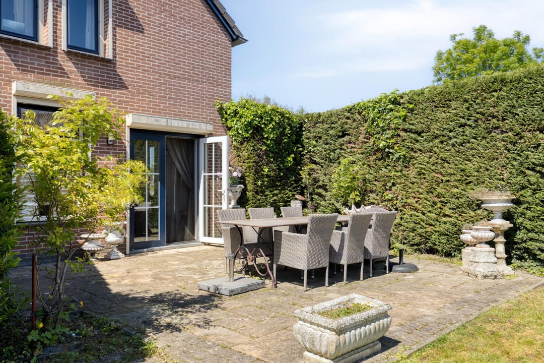 Characterful detached home with spacious garden in peaceful Zeeland setting — 38