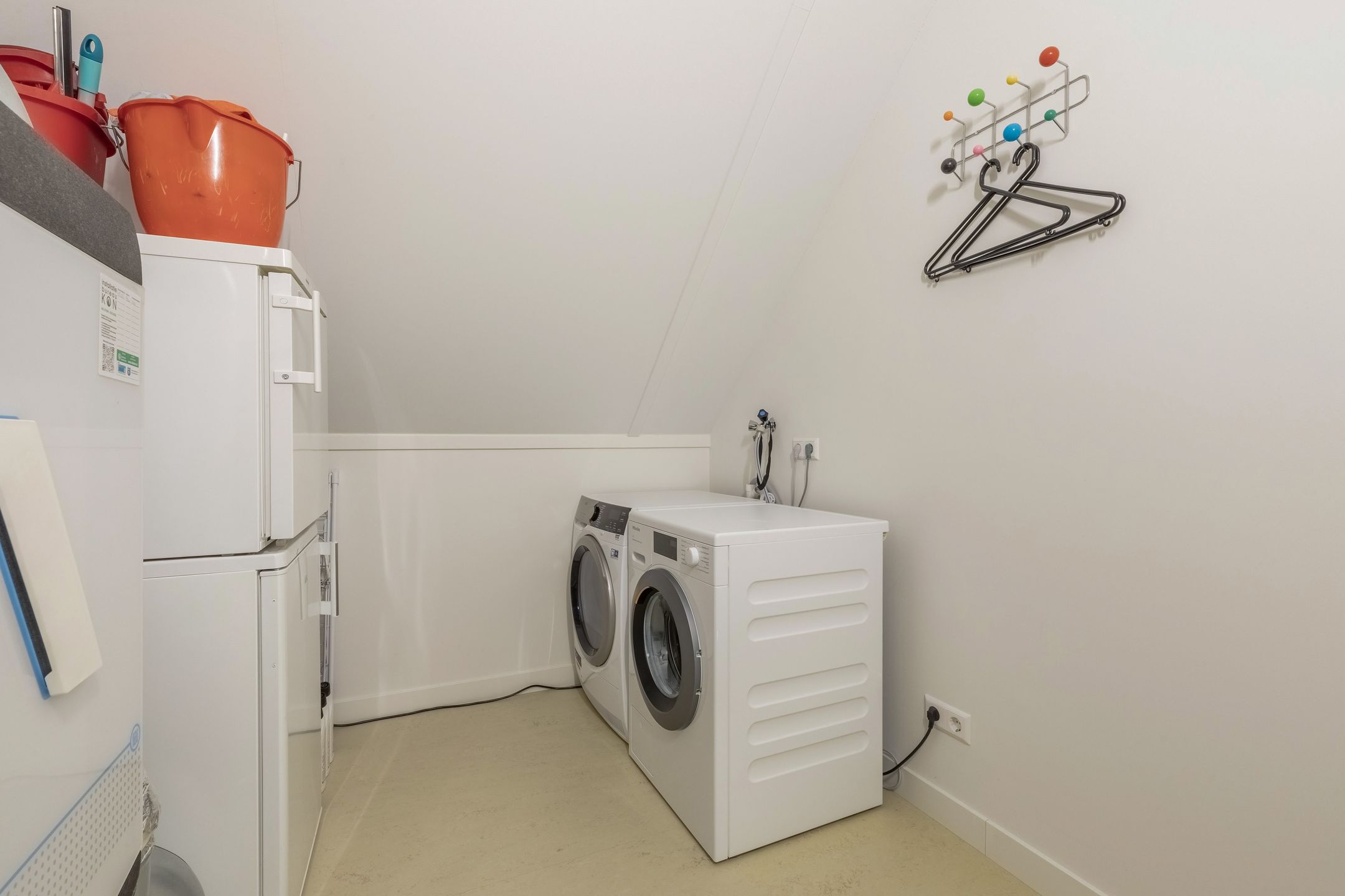 Foto 33 van Loevesteingracht 28