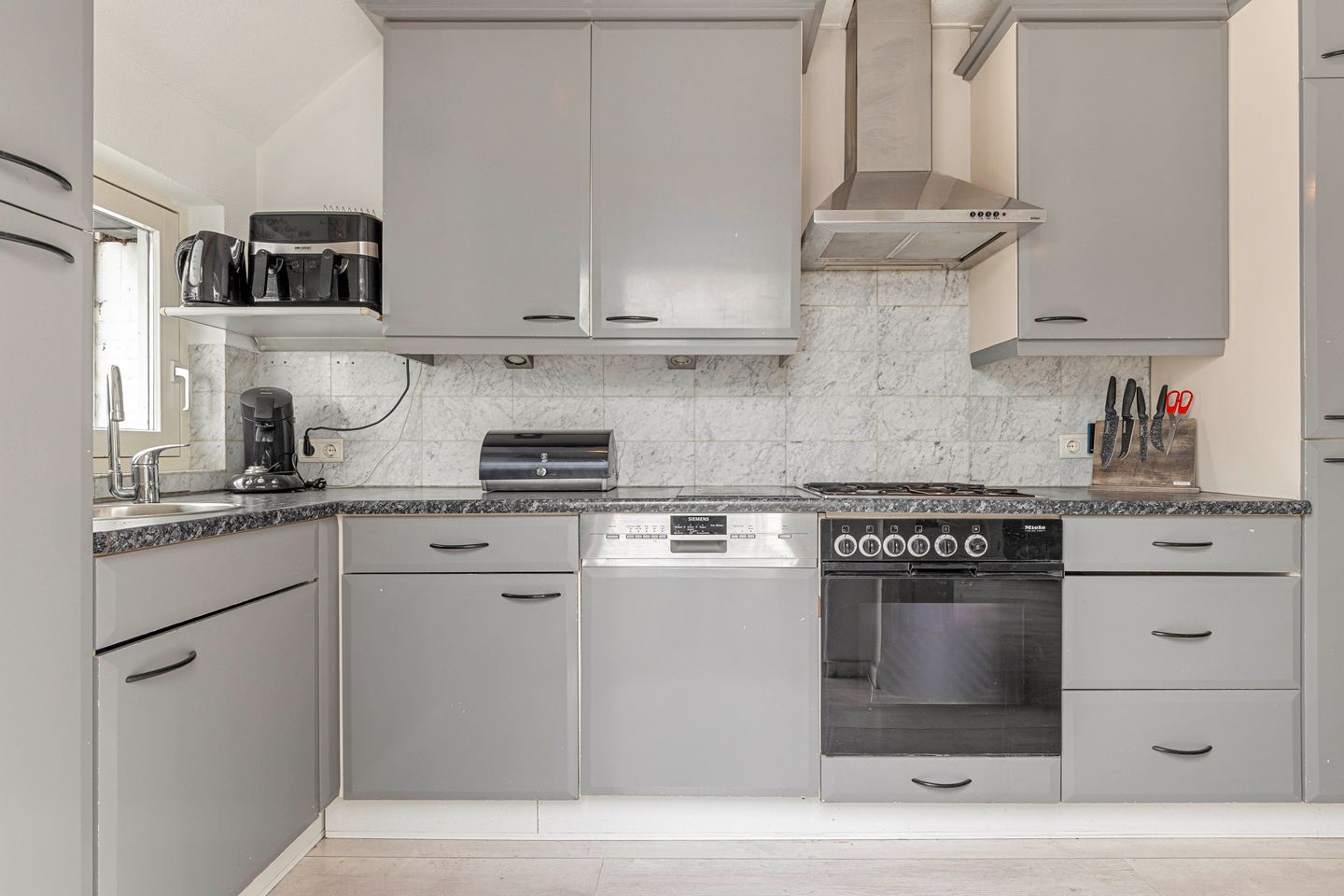 Spacious Extended Semi-Detached Home with Energy Label A and Multifunctional Ground Floor Room — 14