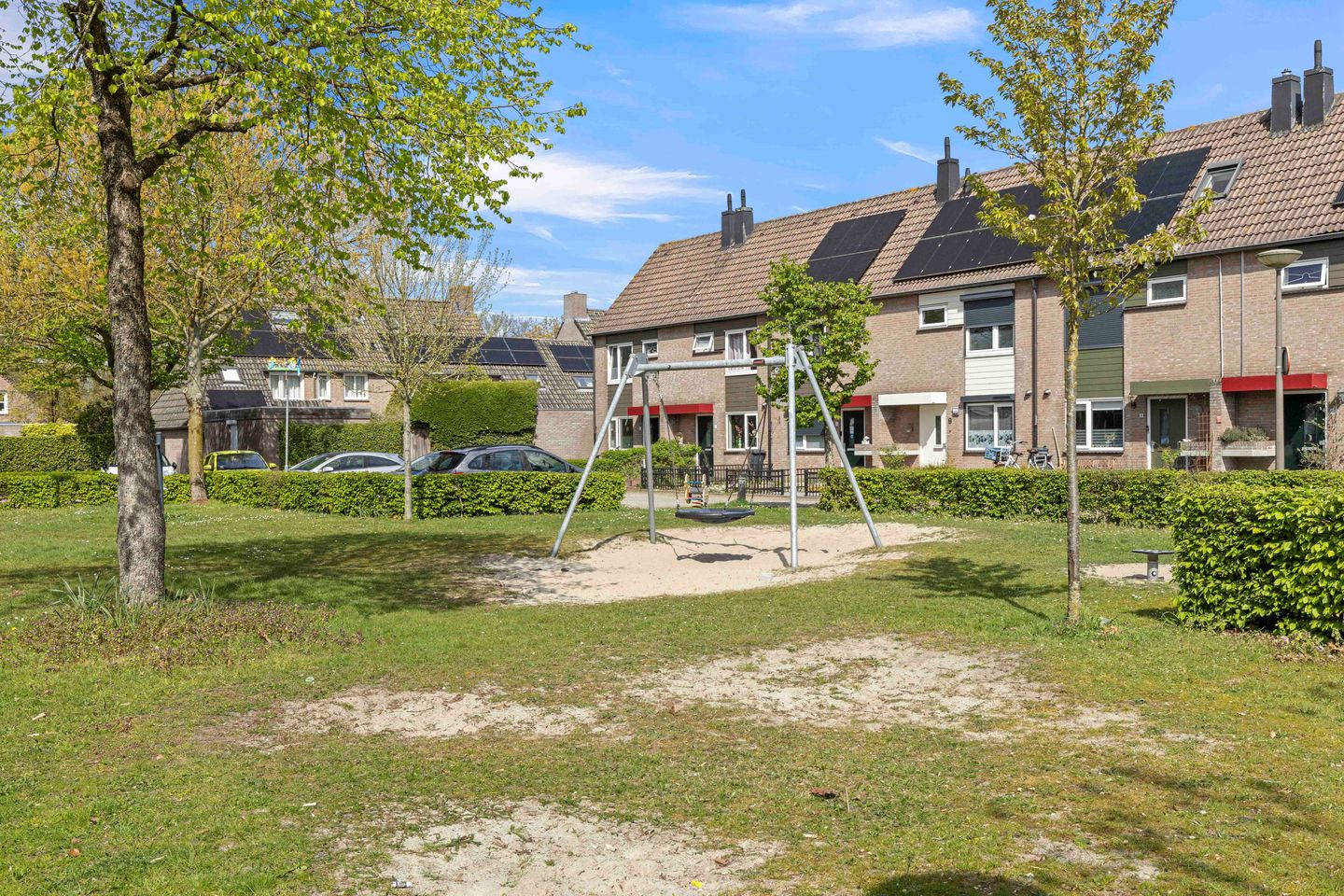 Spacious Extended Semi-Detached Home with Energy Label A and Multifunctional Ground Floor Room — 35