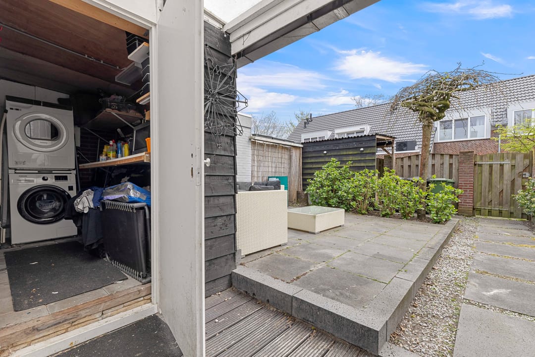 Spacious Extended Semi-Detached Home with Energy Label A and Multifunctional Ground Floor Room — 32