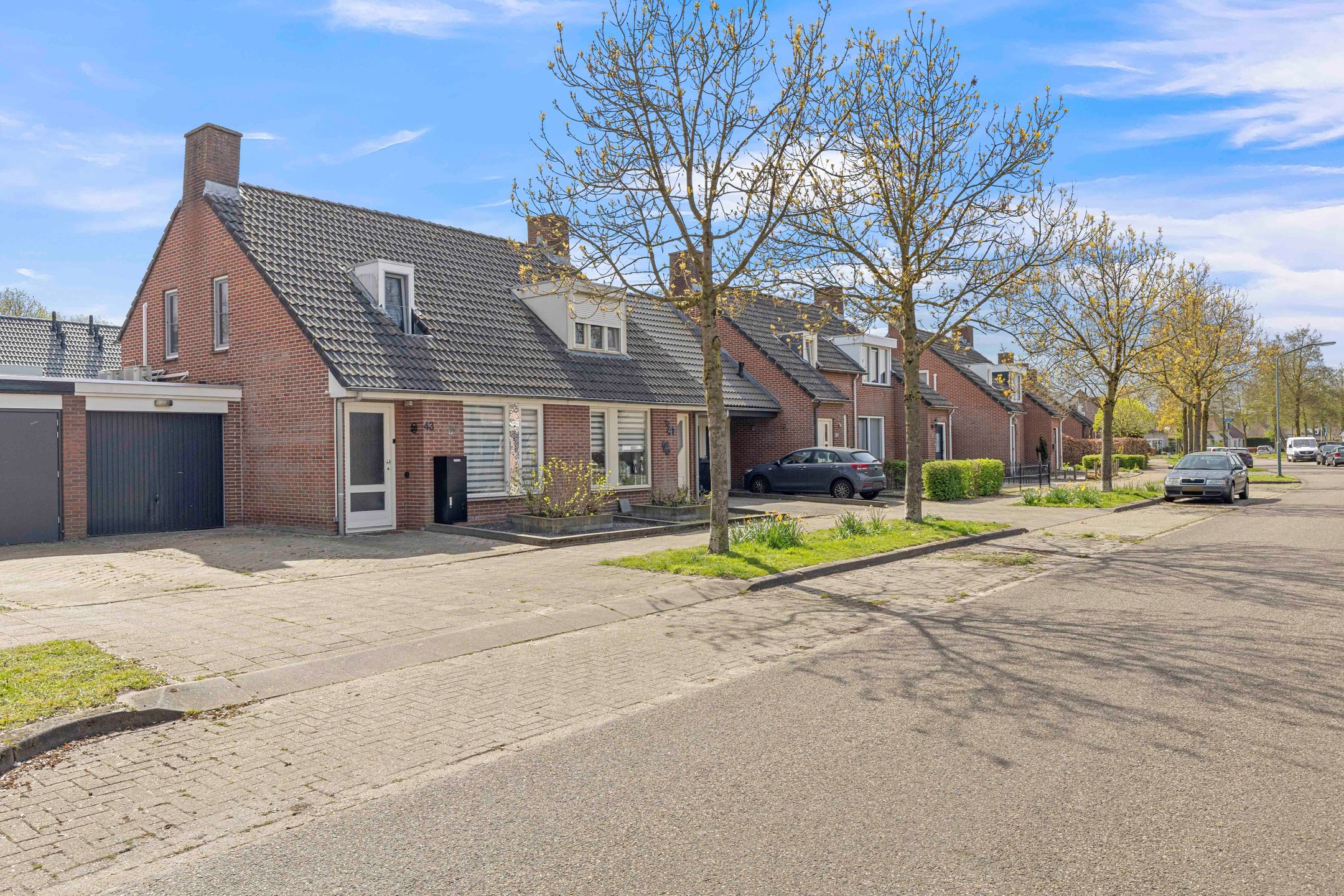 Spacious Extended Semi-Detached Home with Energy Label A and Multifunctional Ground Floor Room — 36