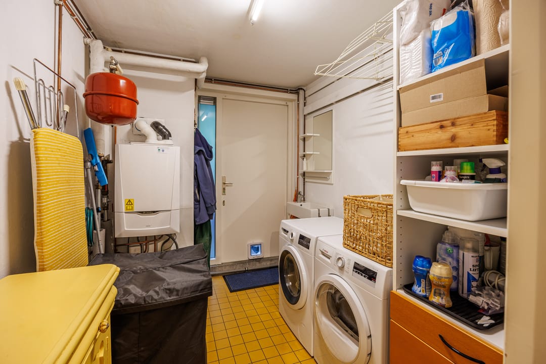 Spacious Drive-in Corner House with 5 Bedrooms and South-Facing Garden in Delft Marlot — 37