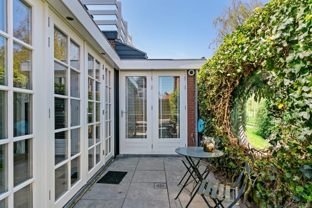 Detached 1930s Villa with Roof Terrace in Popular Hoorn Location — 38