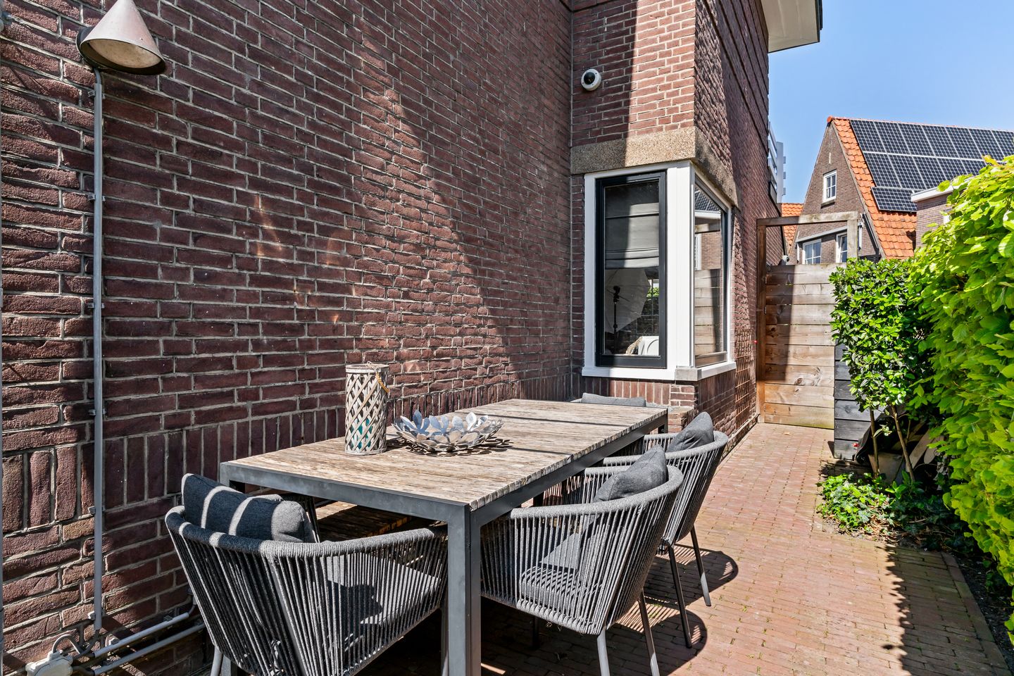 Detached 1930s Villa with Roof Terrace in Popular Hoorn Location — 44