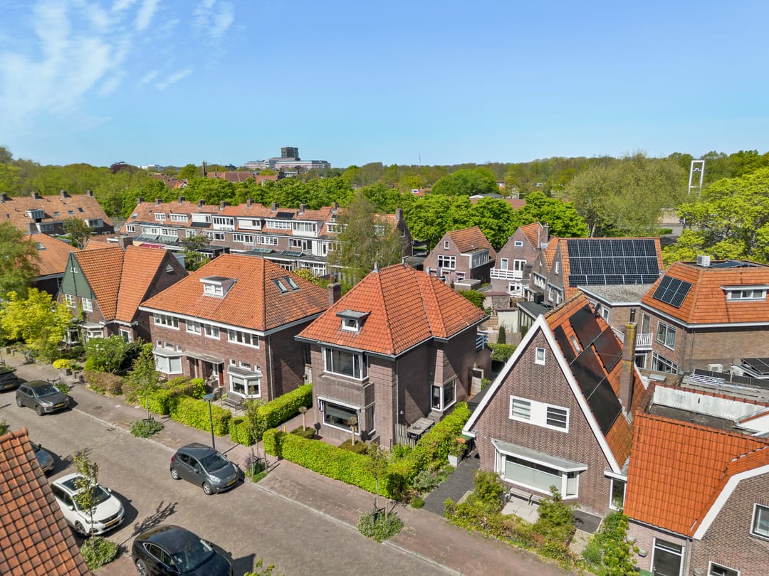 Detached 1930s Villa with Roof Terrace in Popular Hoorn Location — 46