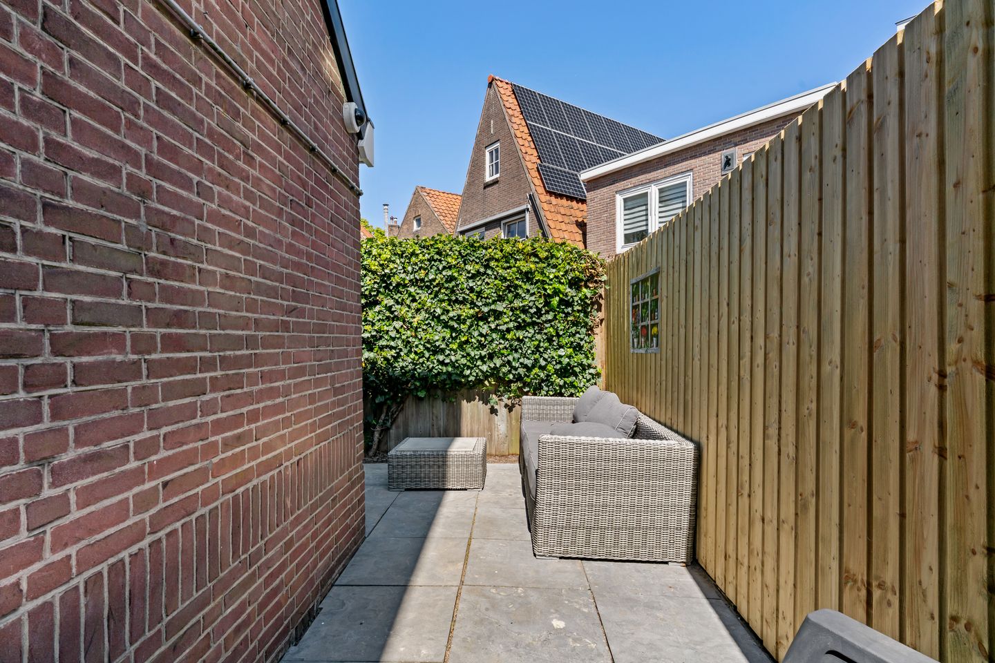 Detached 1930s Villa with Roof Terrace in Popular Hoorn Location — 40