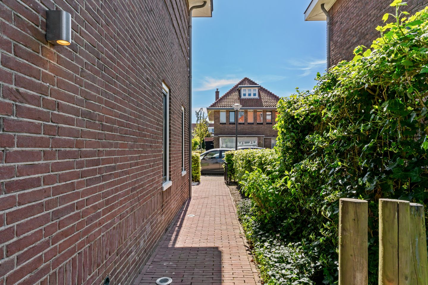Detached 1930s Villa with Roof Terrace in Popular Hoorn Location — 50
