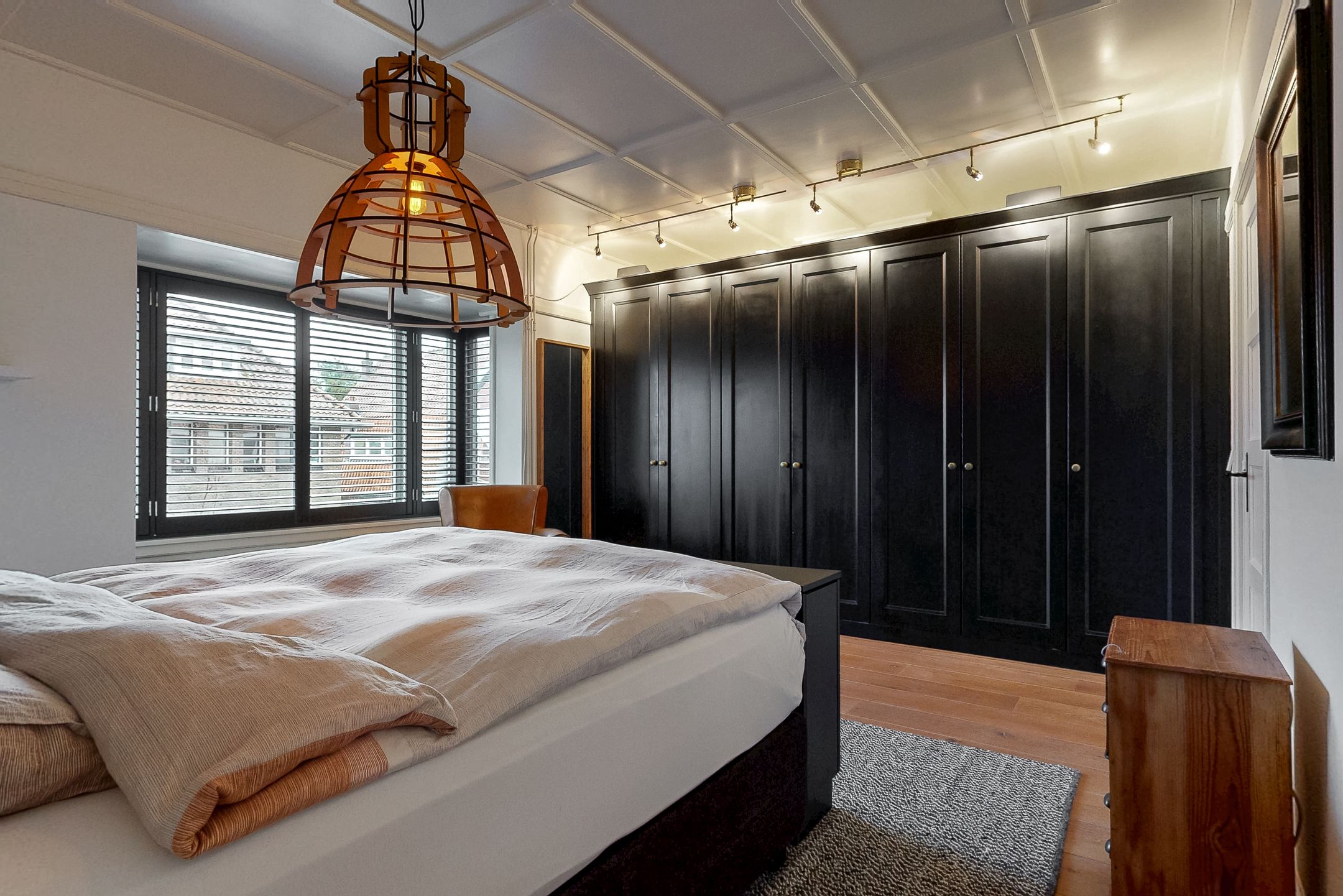 Detached 1930s Villa with Roof Terrace in Popular Hoorn Location — 24