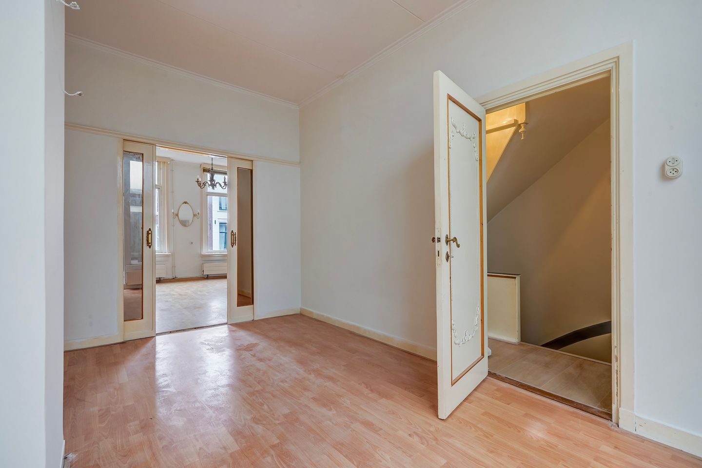 Historic Apartment with Renovation Potential in Den Haag Centre — 25