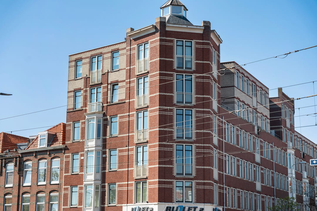 Spacious 4-Room Apartment with City Views, Terrace and Two Parking Spaces in Valkenboskwartier — 38