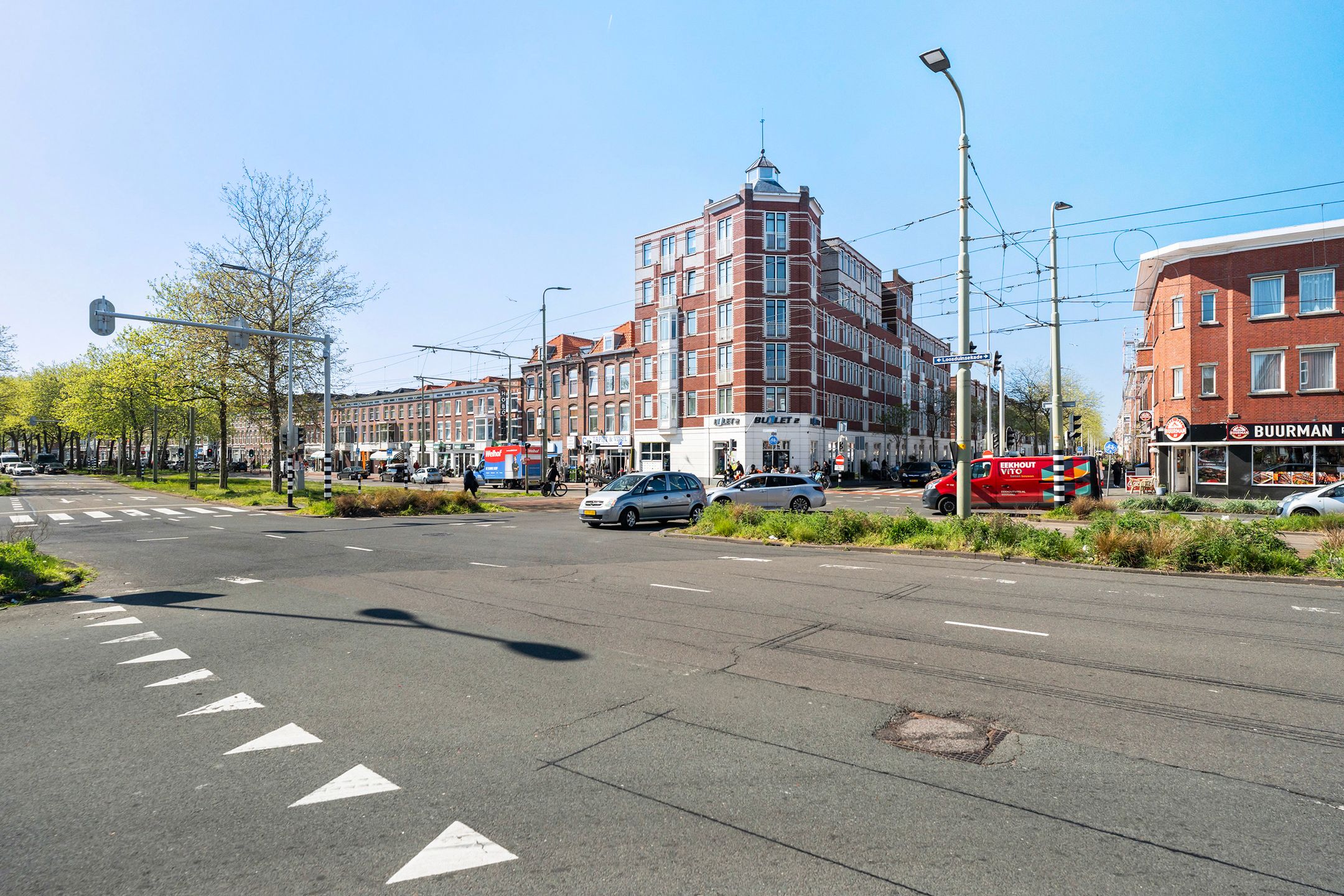 Spacious 4-Room Apartment with City Views, Terrace and Two Parking Spaces in Valkenboskwartier — 39