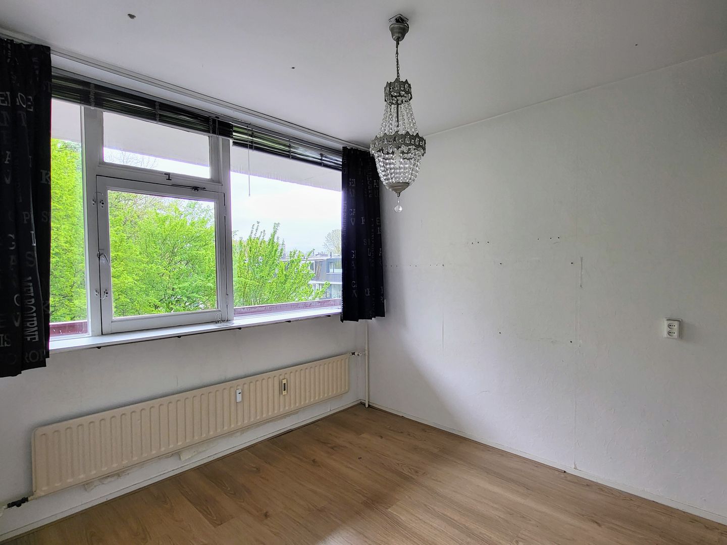 Spacious Apartment with Park View in Elsrijk — 10