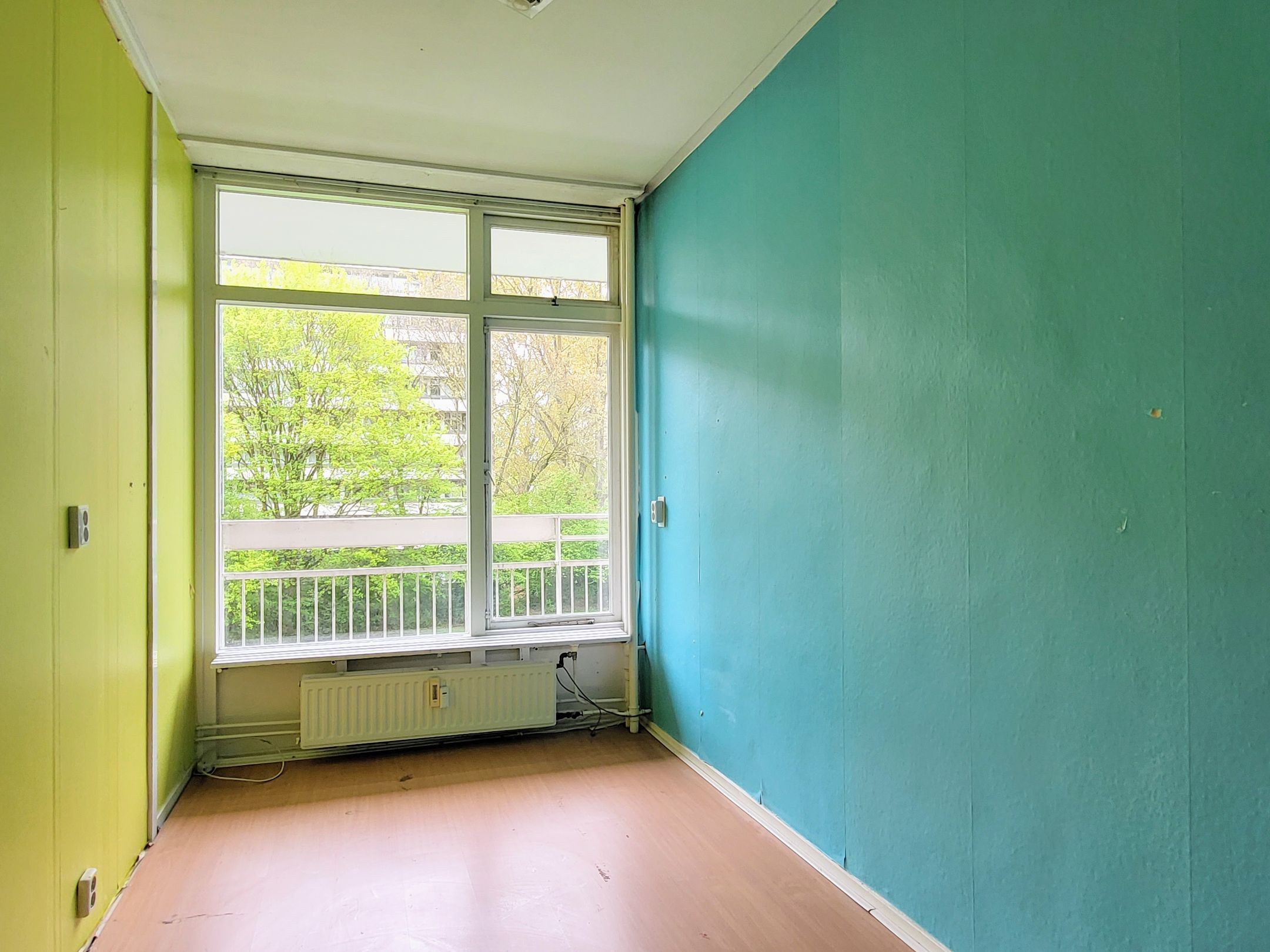 Spacious Apartment with Park View in Elsrijk — 9