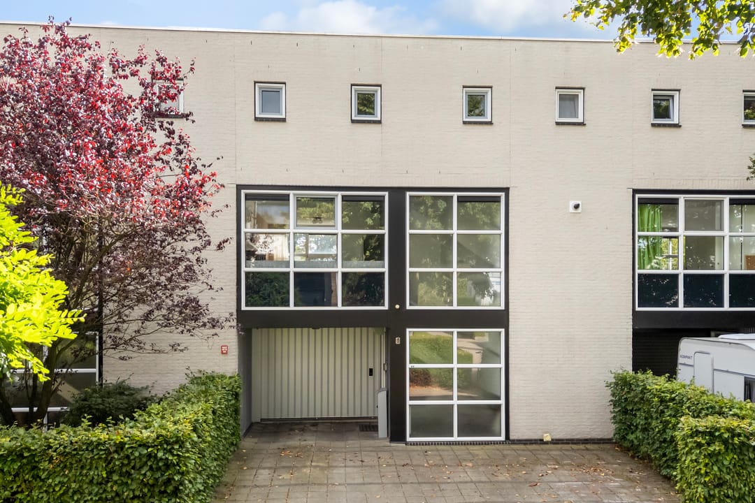 Photo 41 of Troelstrapark 22