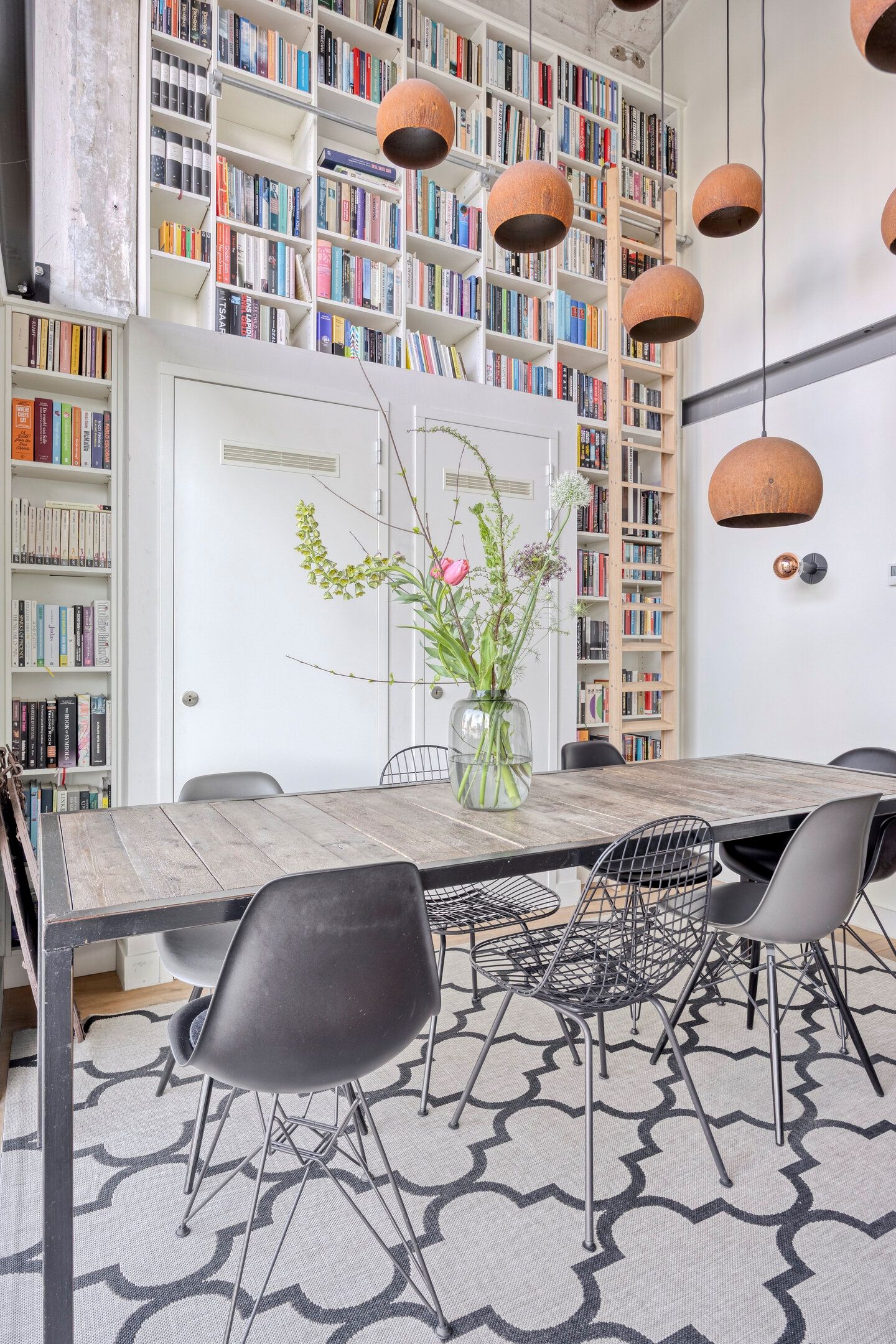 Unique Four-Level Loft with Panoramic River Views — 12
