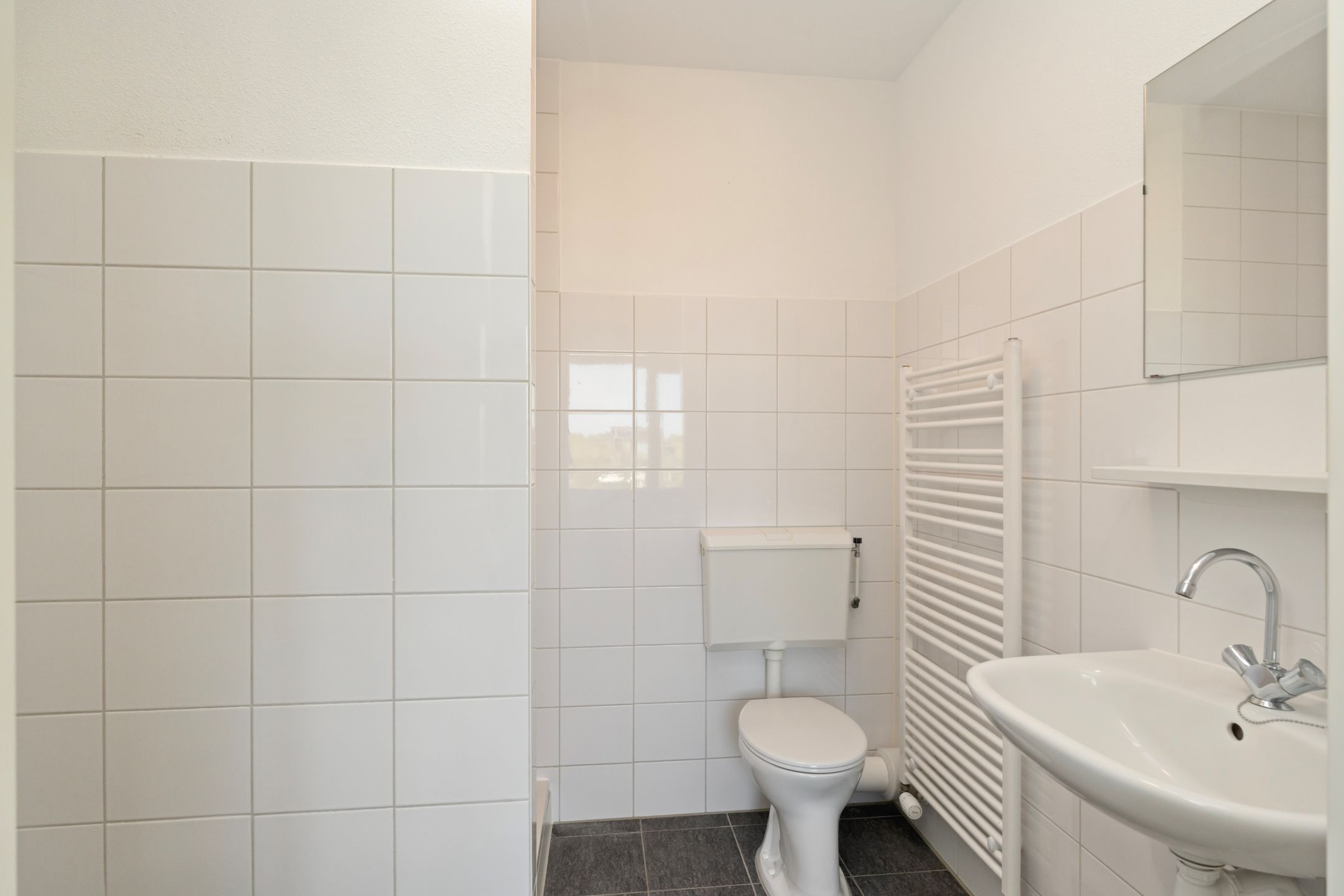 Photo 9 of 's-Gravenweg 681-F