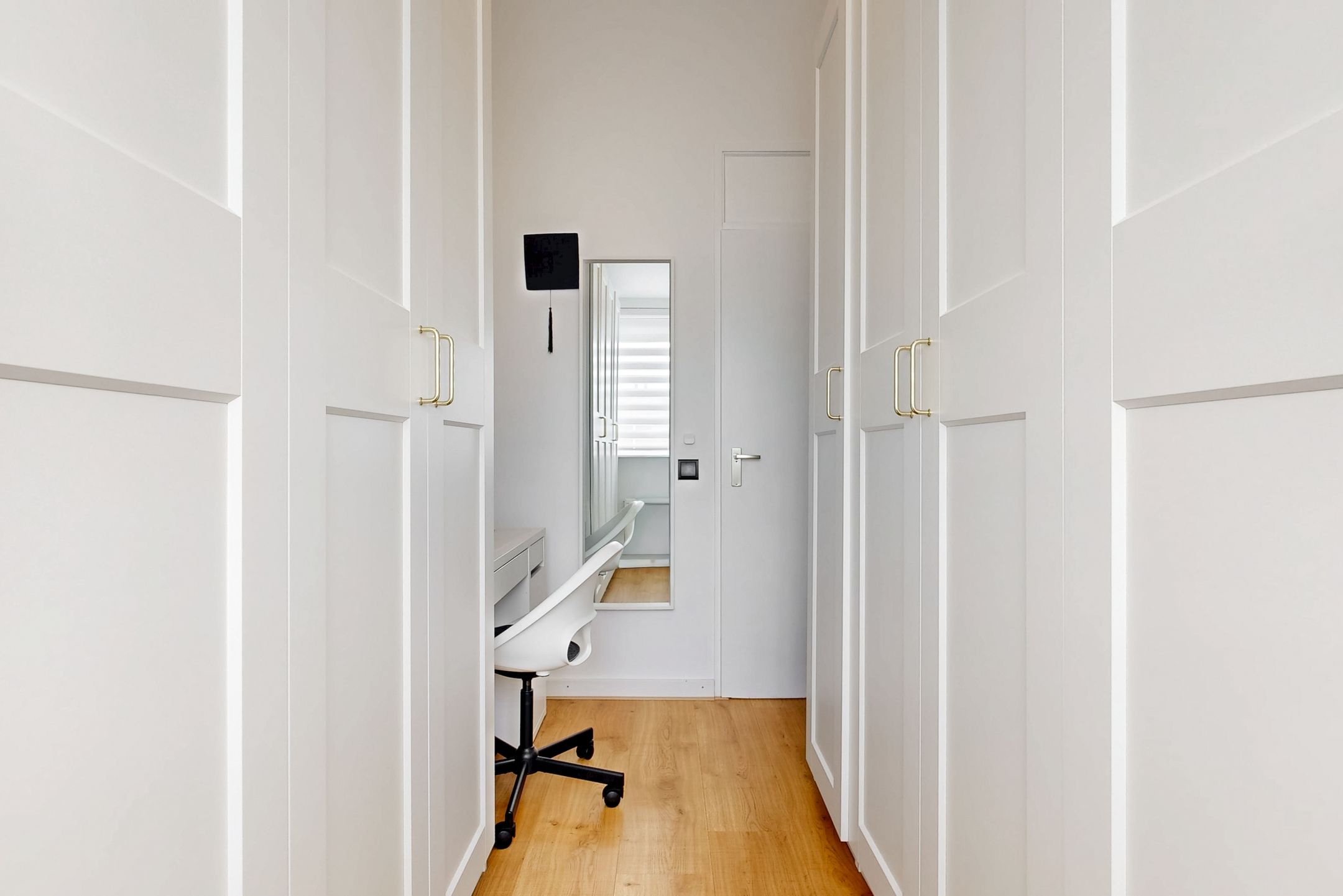 Move-in Ready Terraced Home with Sunroom and South-Facing Garden in Sliedrecht — 18