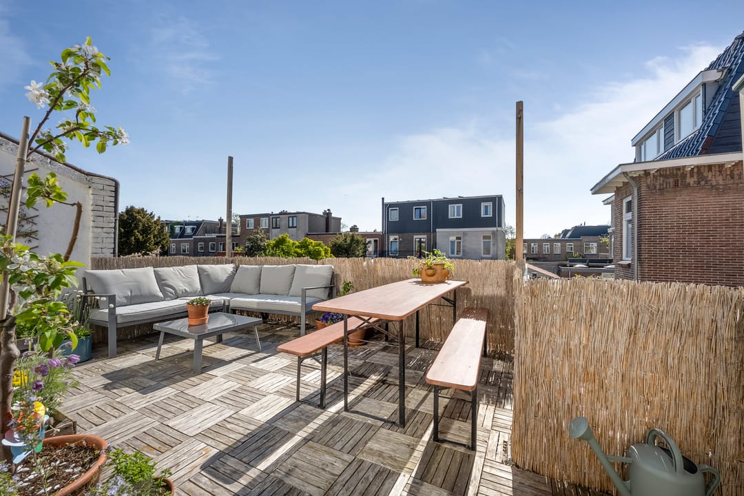 Spacious Upper Apartment with Sunny Rooftop Terrace in Central Haarlem — 16