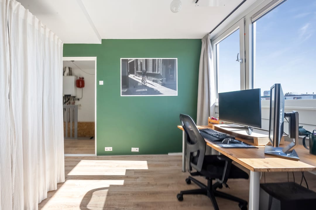Spacious Upper Apartment with Sunny Rooftop Terrace in Central Haarlem — 37