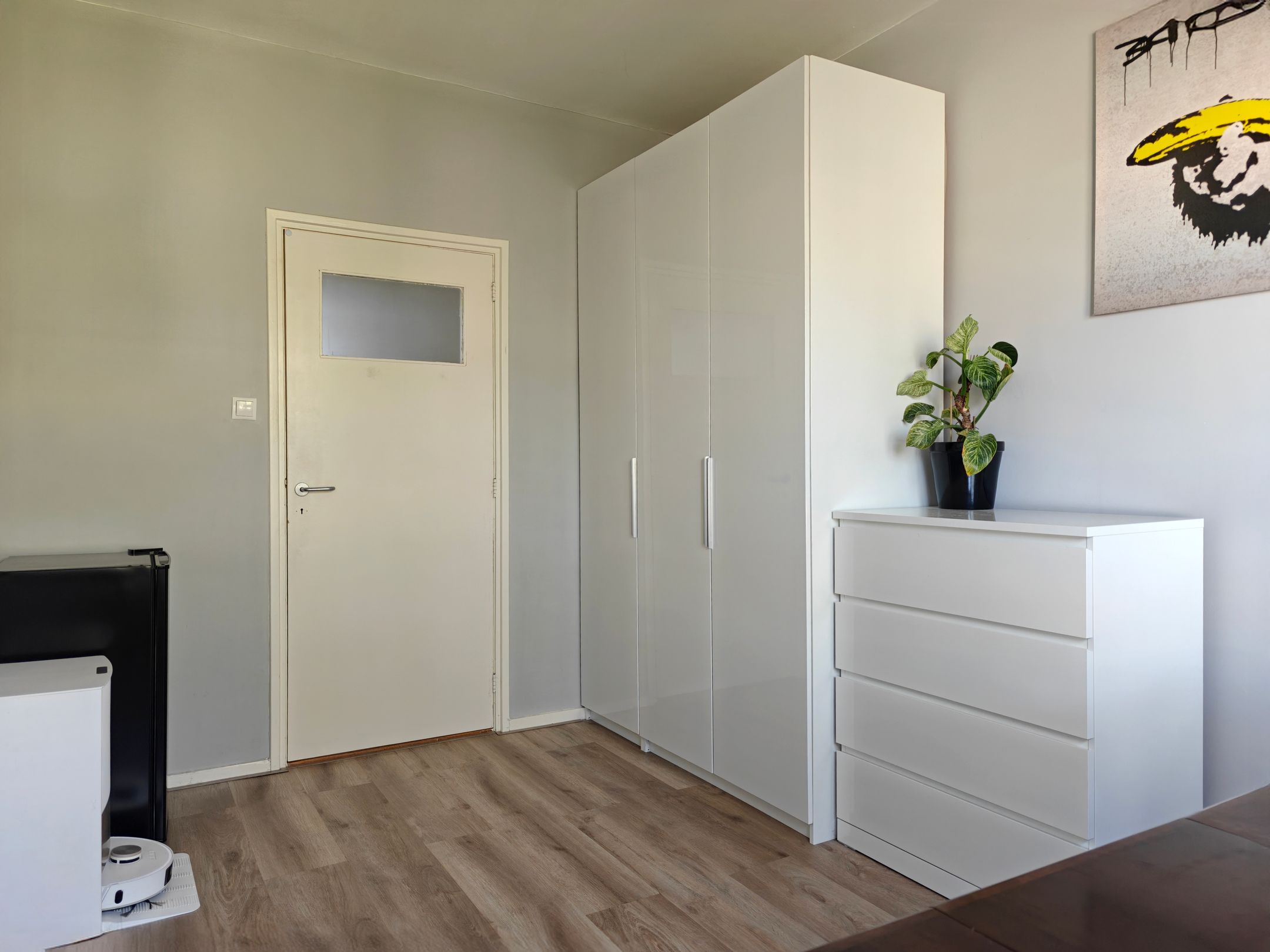 Renovated corner apartment with abundant natural light in sought-after Nijmegen neighbourhood — 18