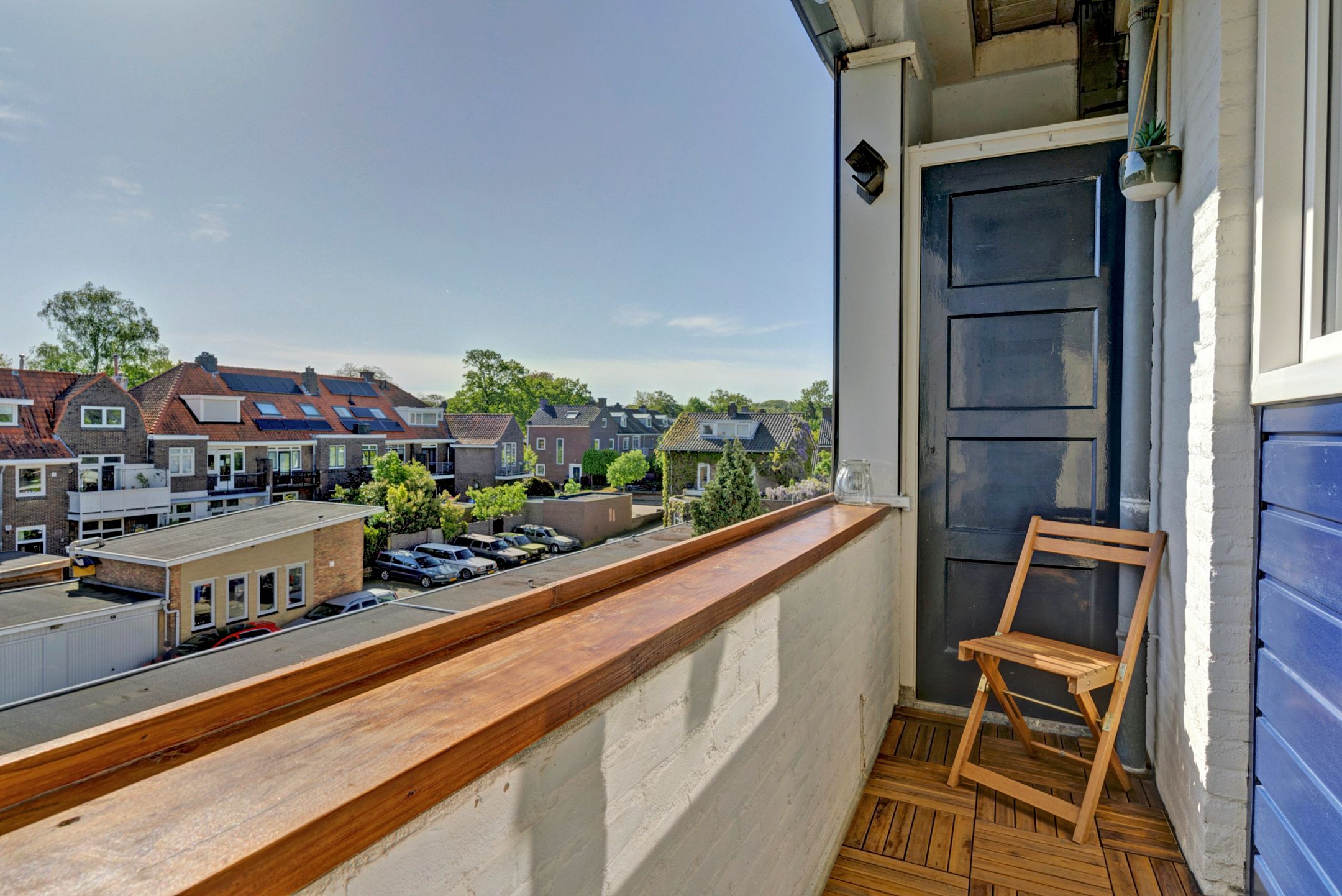 Renovated corner apartment with abundant natural light in sought-after Nijmegen neighbourhood — 15