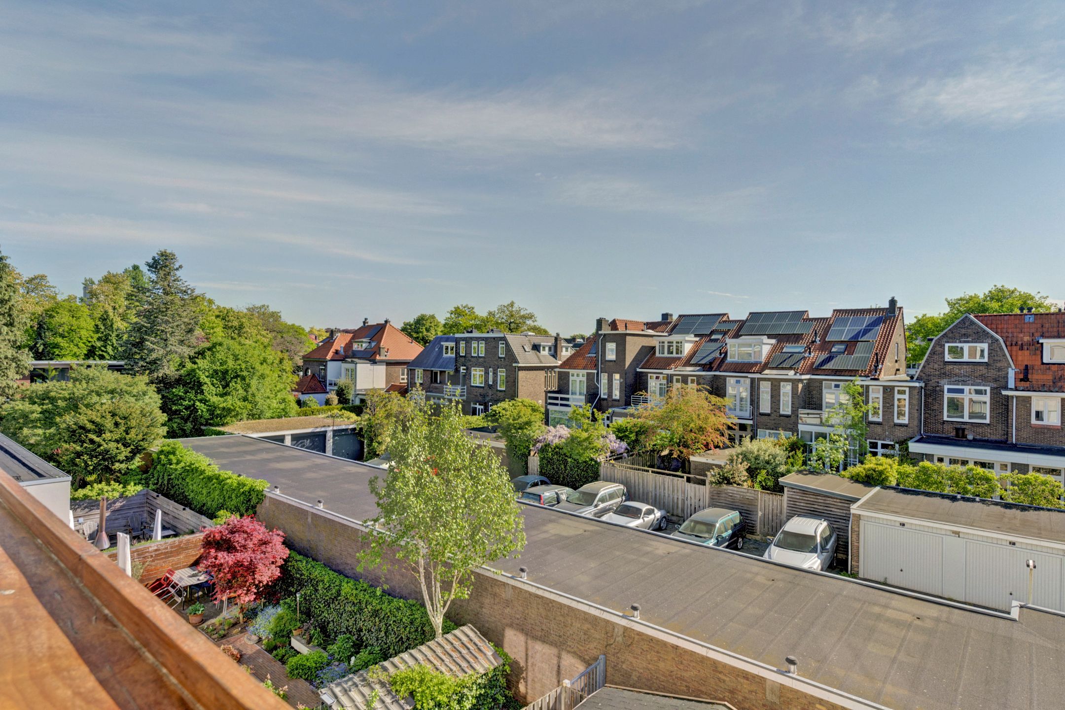 Renovated corner apartment with abundant natural light in sought-after Nijmegen neighbourhood — 24